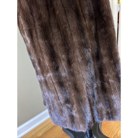 Mink Fur Coat Size L/XL dark brown cuffs ,wide collar print lining euc SEE MEASU - Picture 8 of 16